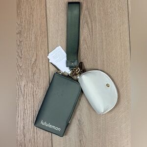 NWT Lululemon Dual Pouch Wristlet Wallet in Bay Leaf/Ivory